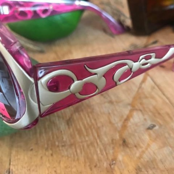 BETSEY JOHNSON Gold Ribbon UV Sunglasses 30 main image 7